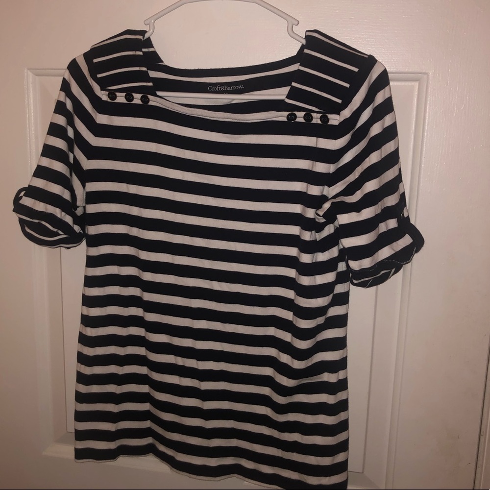 Cute comfy short sleeve shirt